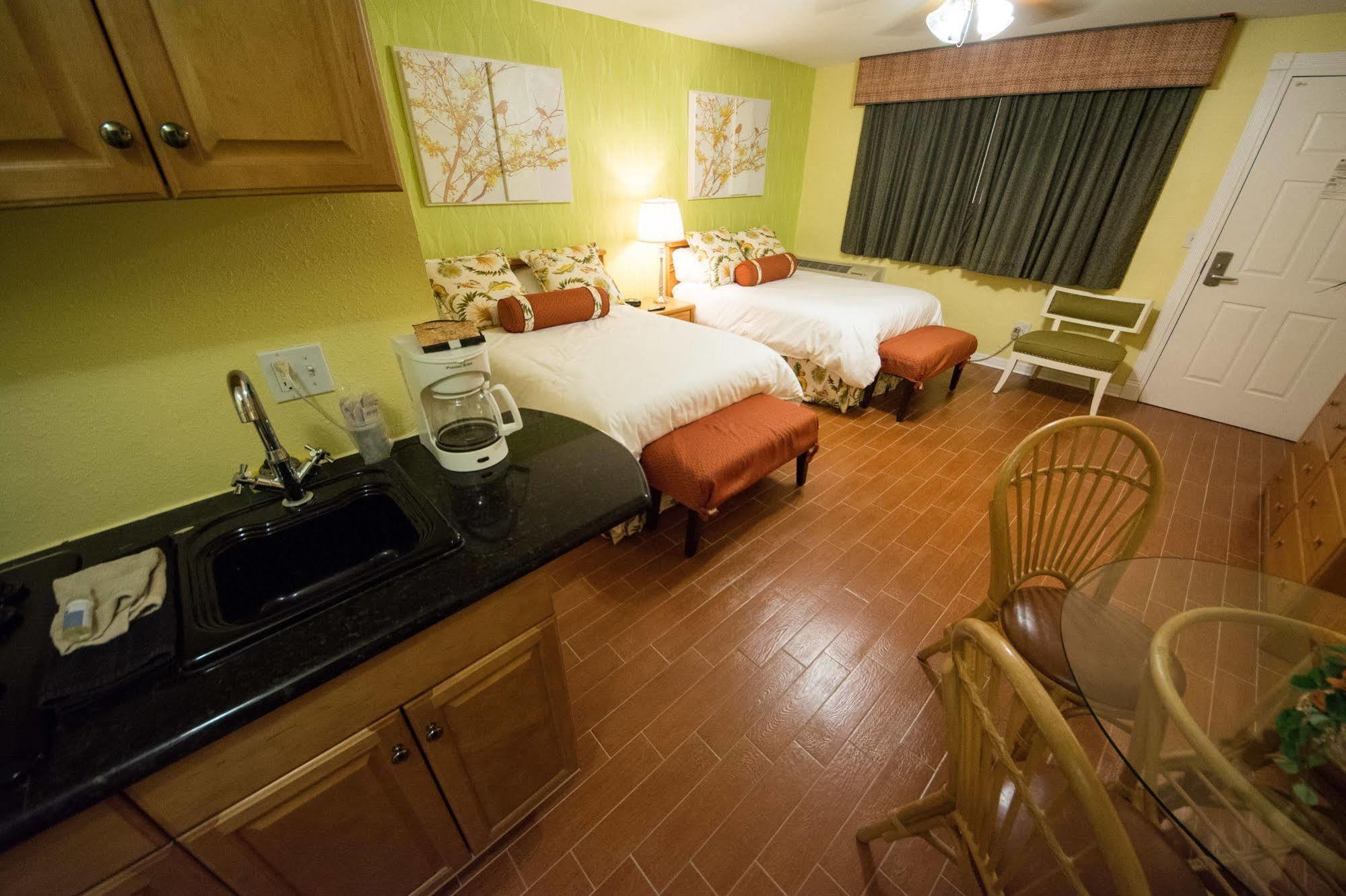 Camelot Beach Suites Clearwater Beach Eksteriør bilde