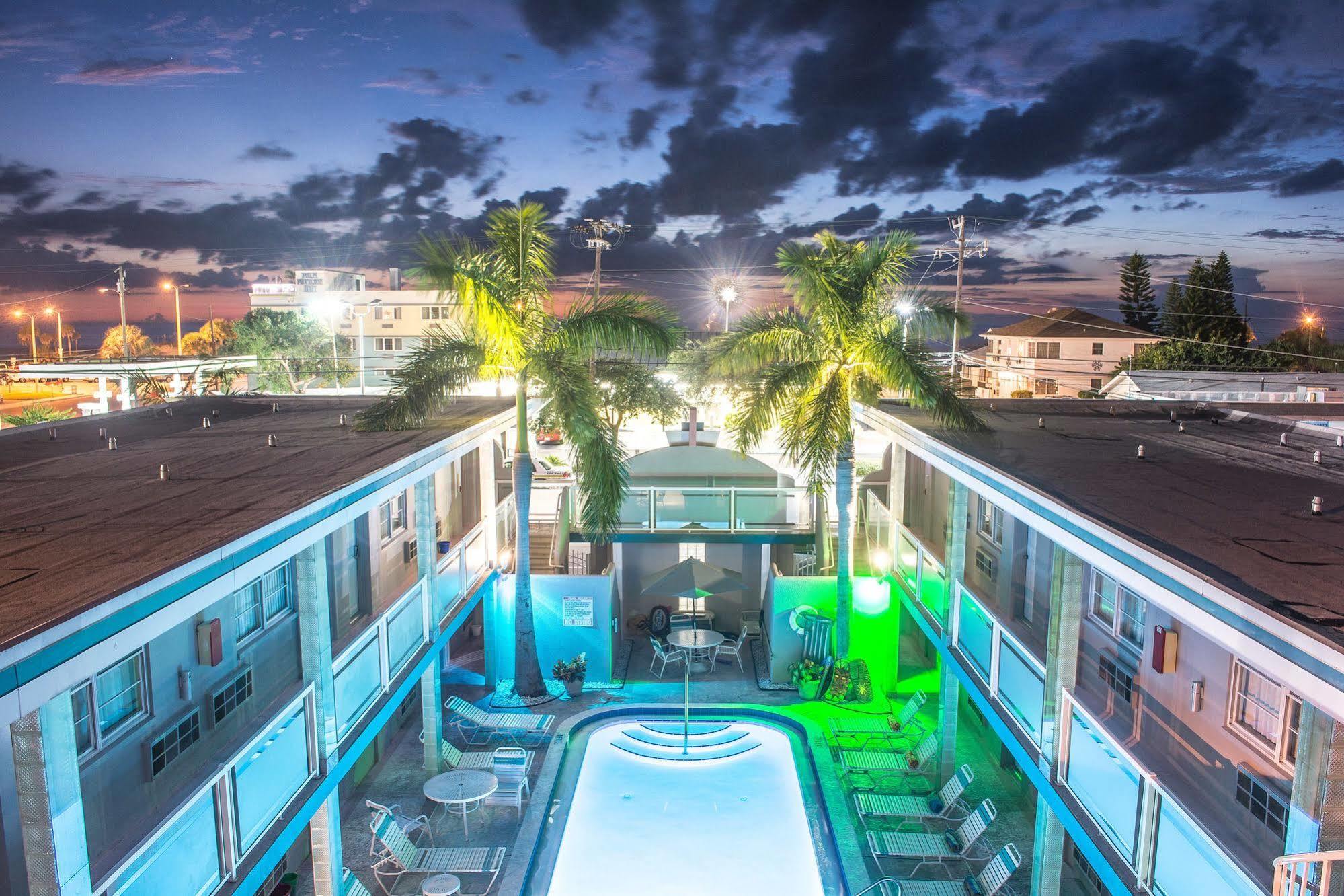 Camelot Beach Suites Clearwater Beach Eksteriør bilde